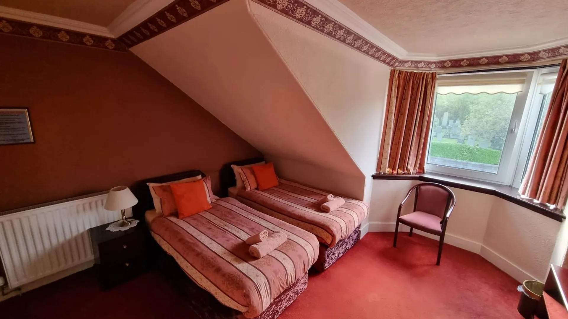 The Jays Guest House Aberdeen