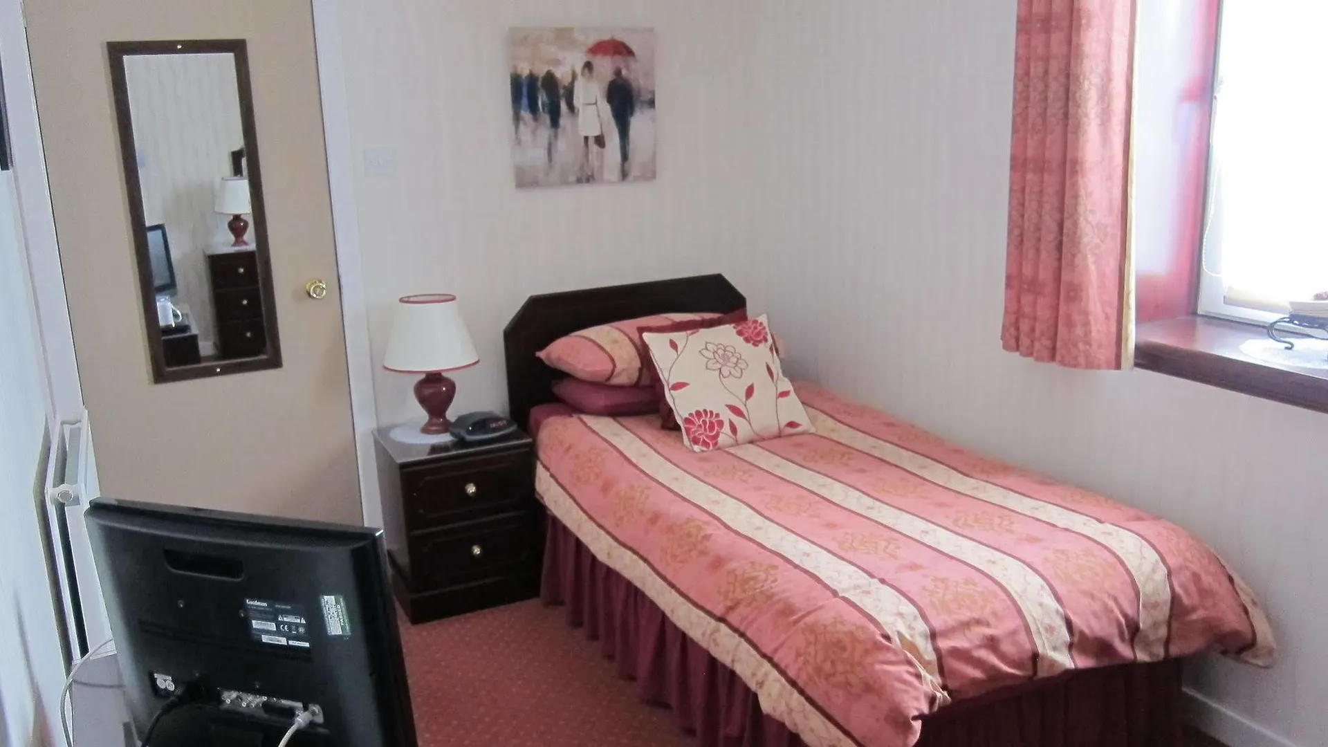 The Jays Guest House Aberdeen 4*,
