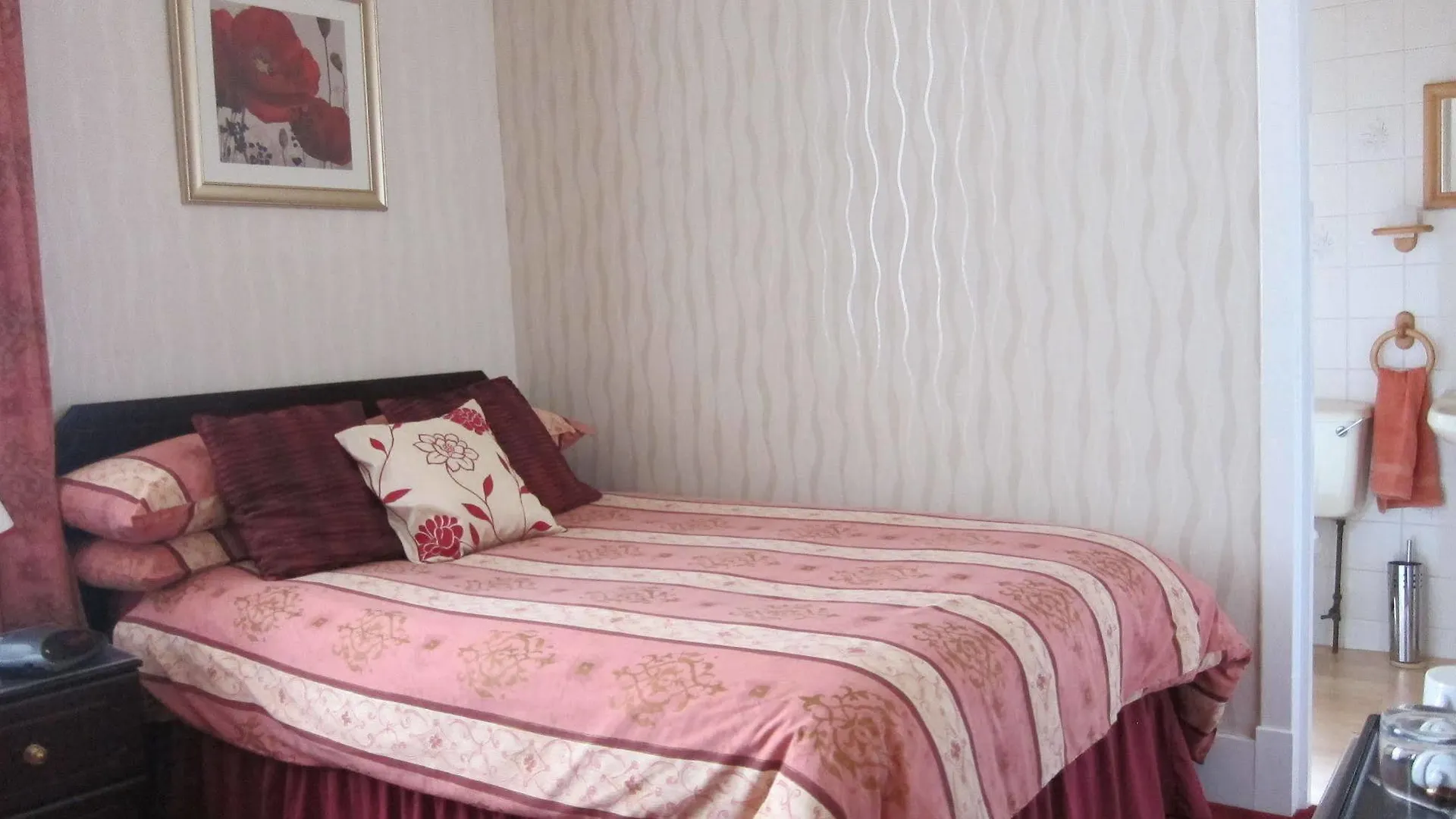 The Jays Guest House Aberdeen