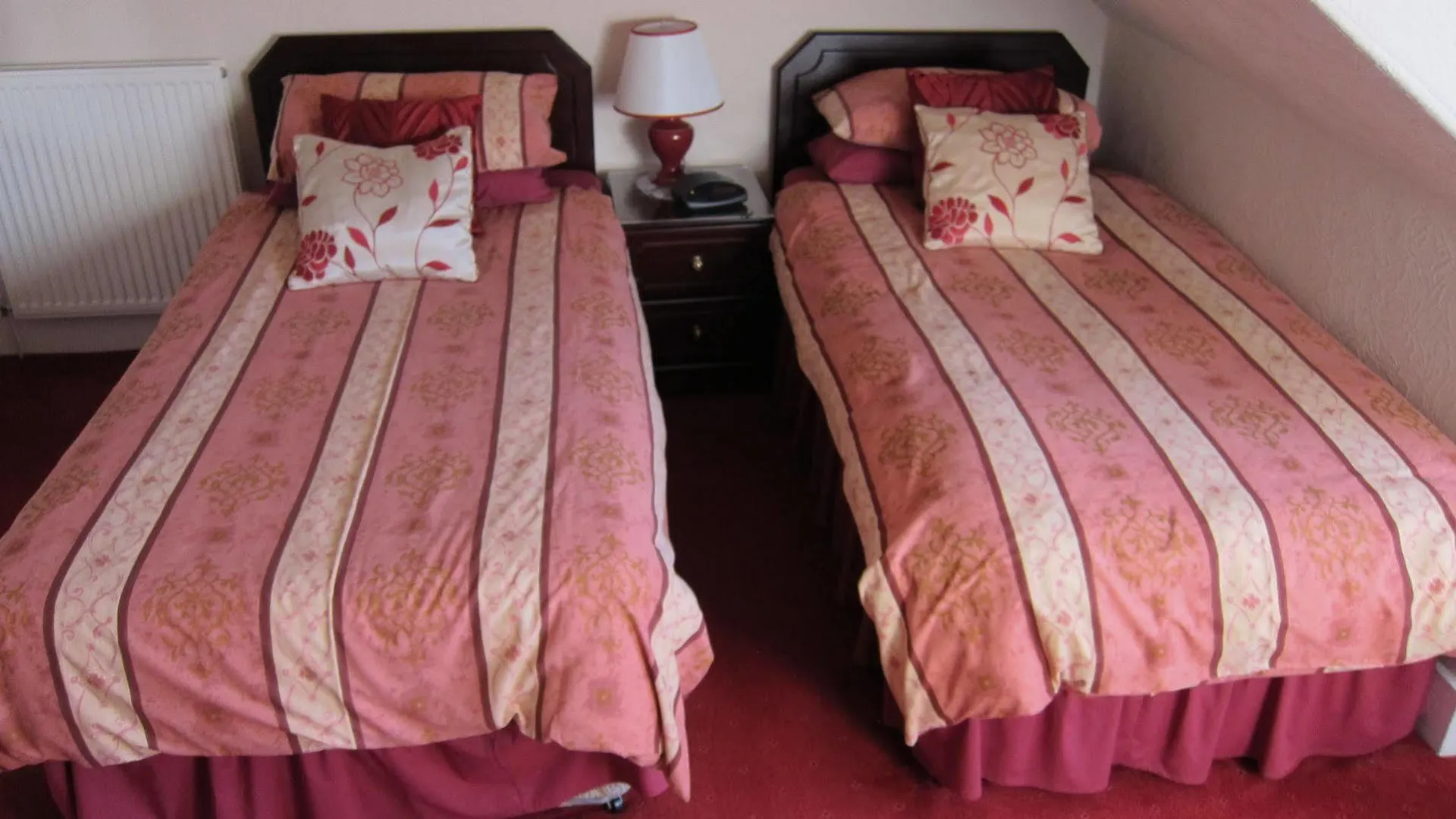 The Jays Guest House Aberdeen