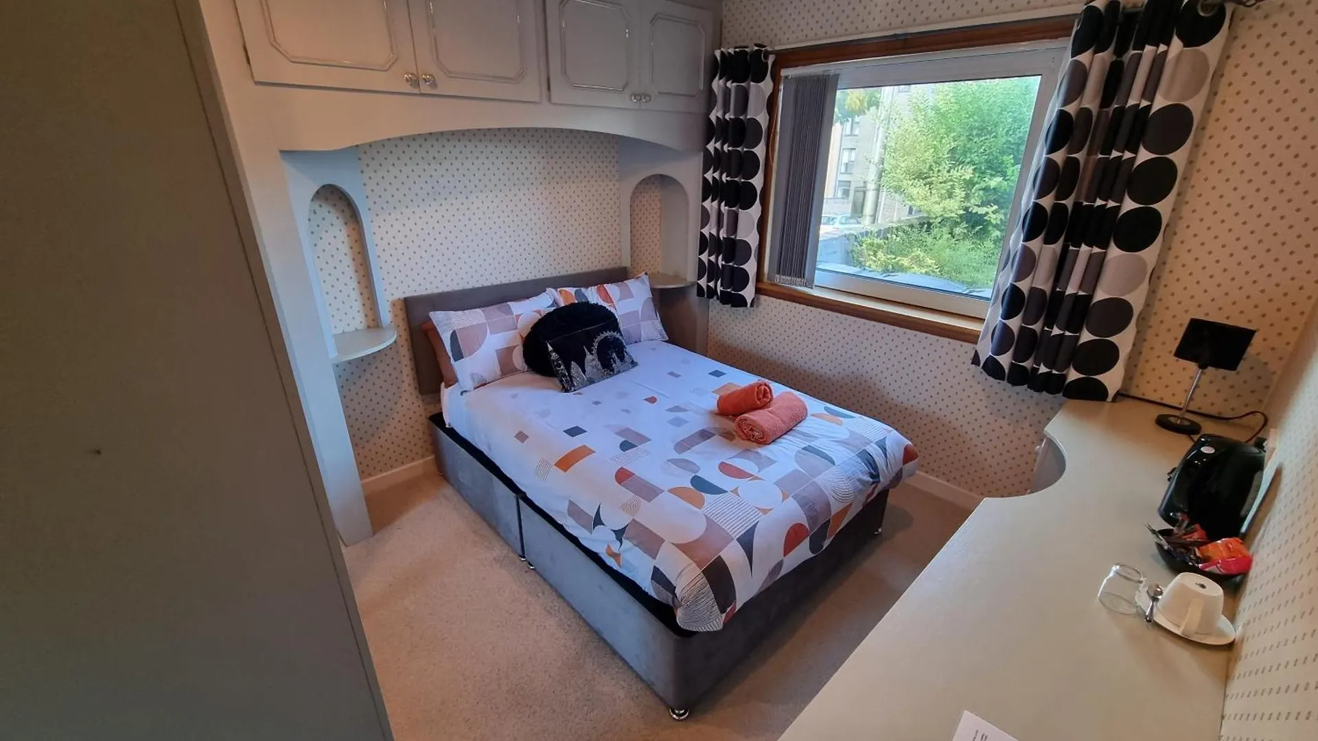 The Jays Guest House Aberdeen