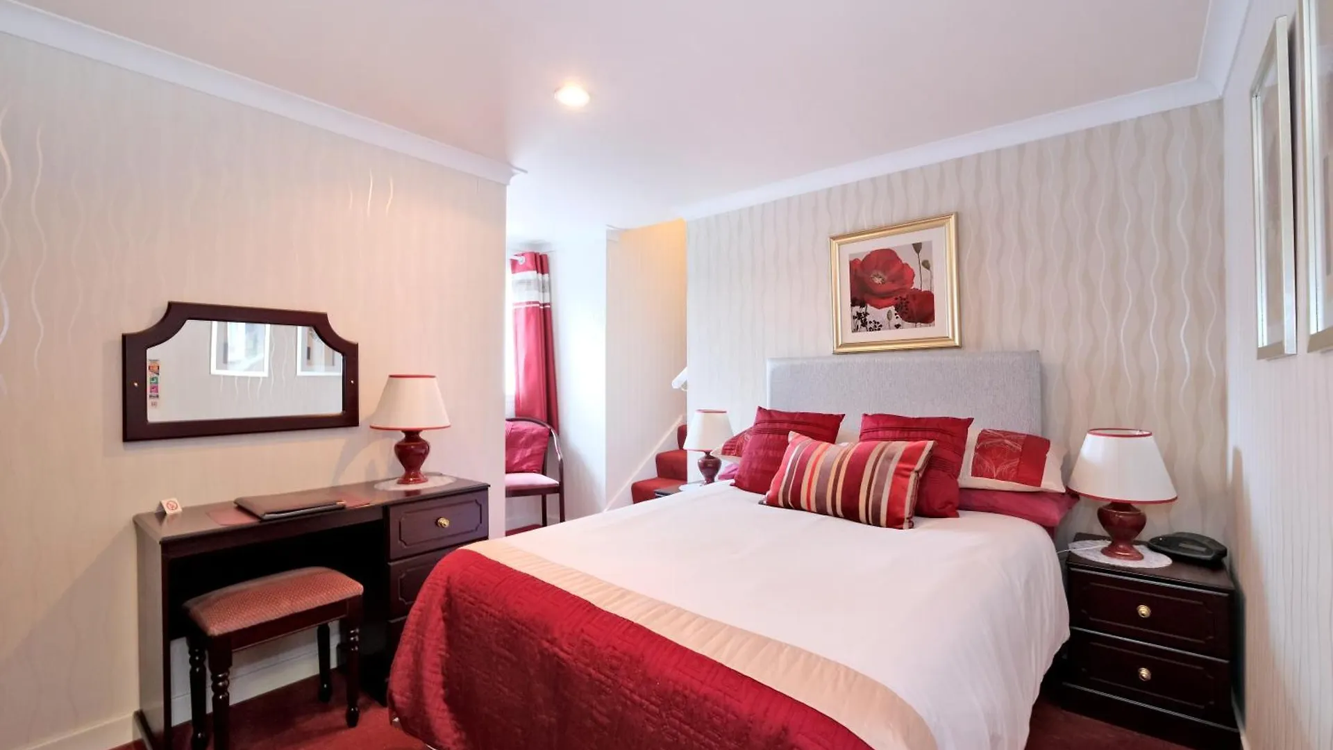 The Jays Guest House Aberdeen