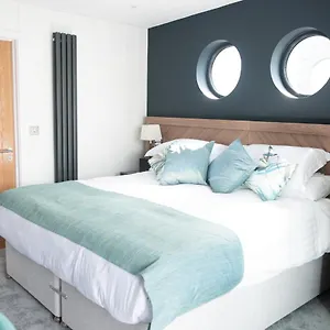 Hotel At Penarth Marina