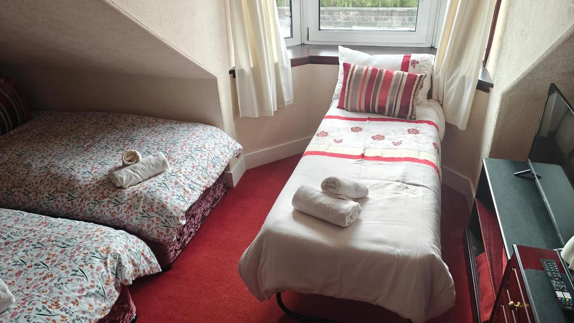 The Jays Guest House Aberdeen
